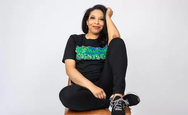 Don't let your struggle be your identity - Unisex t-shirt